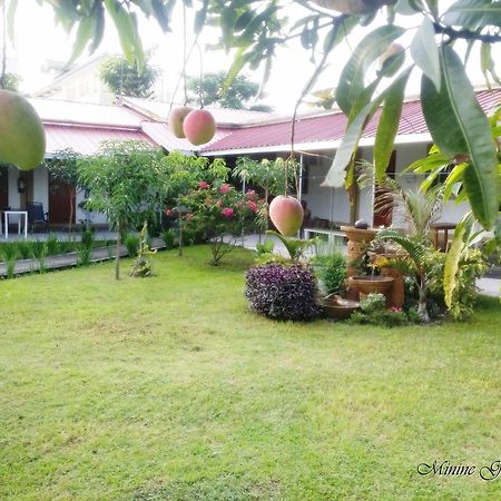 Minine Guesthouse Silang Buitenkant foto