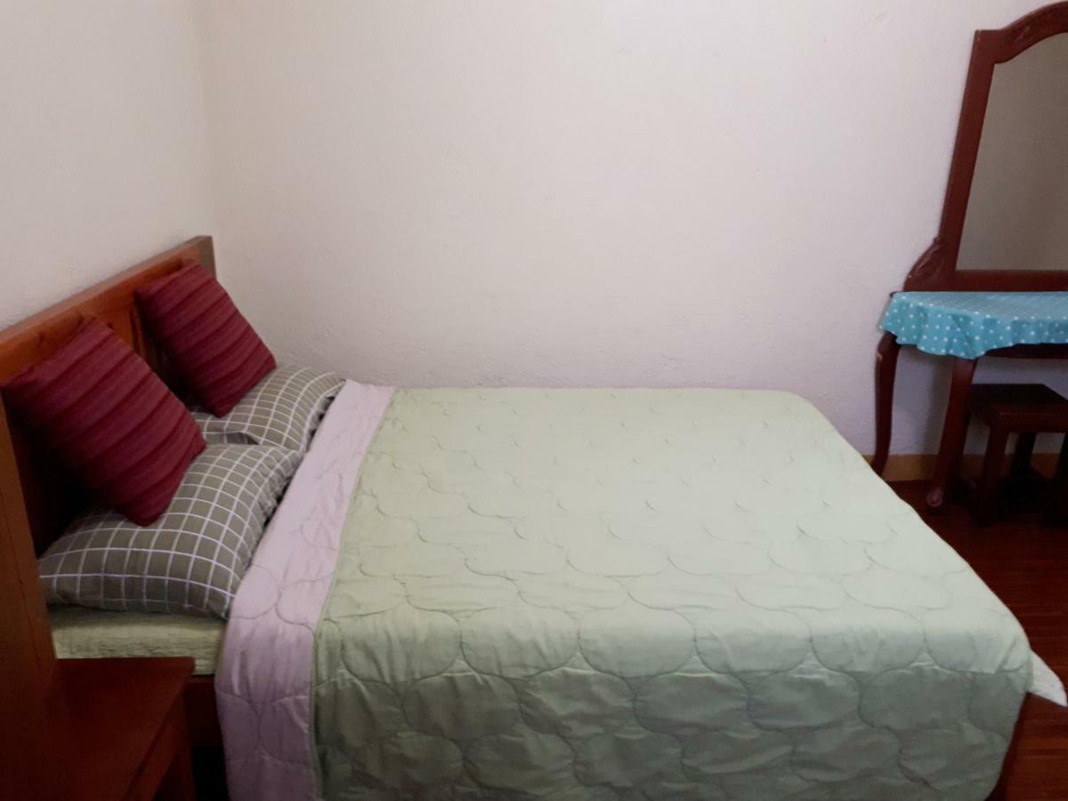 Minine Guesthouse Silang Buitenkant foto